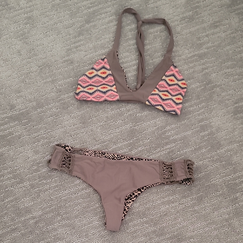Multicolor Patterned Bikini Set